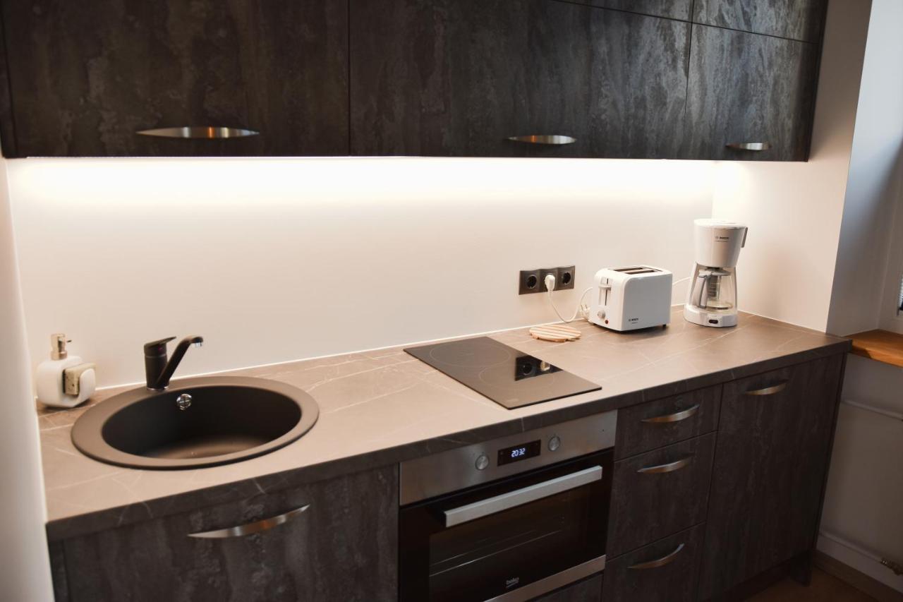 Kristella Kesklinna Apartment ハープサル エクステリア 写真
