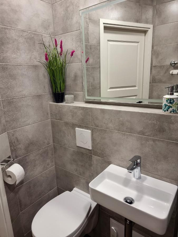 Kristella Kesklinna Apartment ハープサル エクステリア 写真