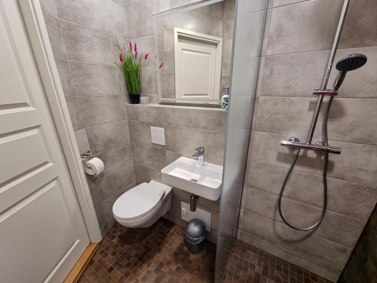 Kristella Kesklinna Apartment ハープサル エクステリア 写真